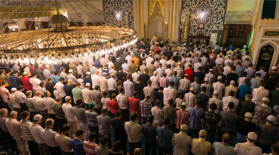 Bayram namazından önce kurban kesmeyin