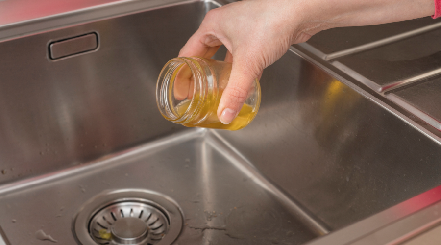 Bir Litre Yağ, Bir Milyon Litre Suyu Kirletebilir