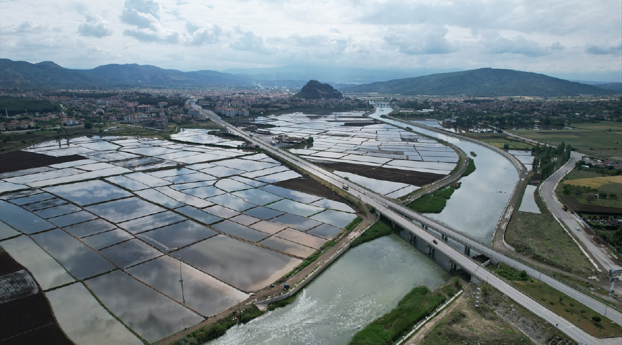 Osmancık ta dronla çeltik ekimi yapılıyor