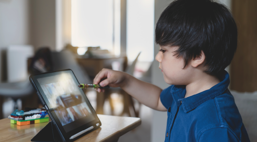 Ekran süresinin uzaması göz kuruluğu ve şaşılığı artırıyor