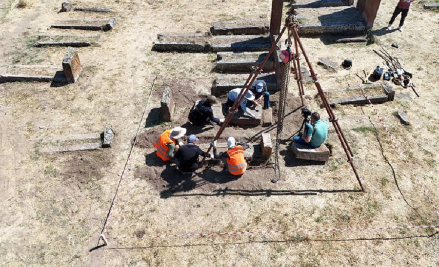 Selçuklu Meydan Mezarlığı nda yeni bulgular