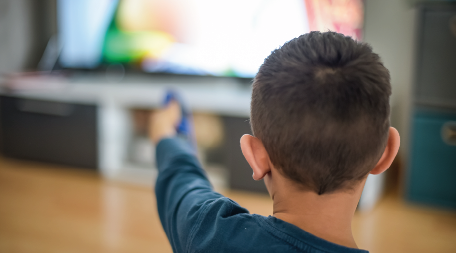 Çocukları hedef alan reklamlara sıkı denetim