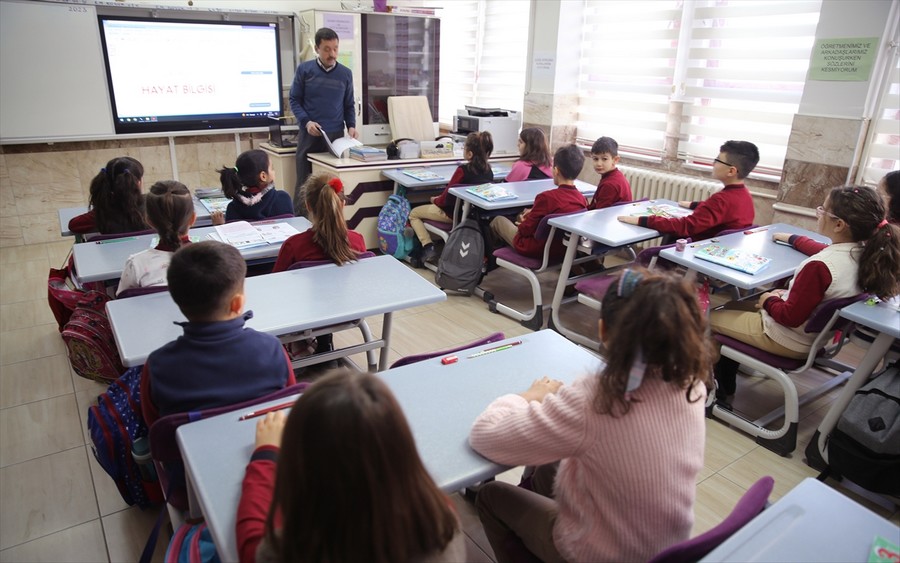 Yeni dönem eğitim takvimi belli oldu