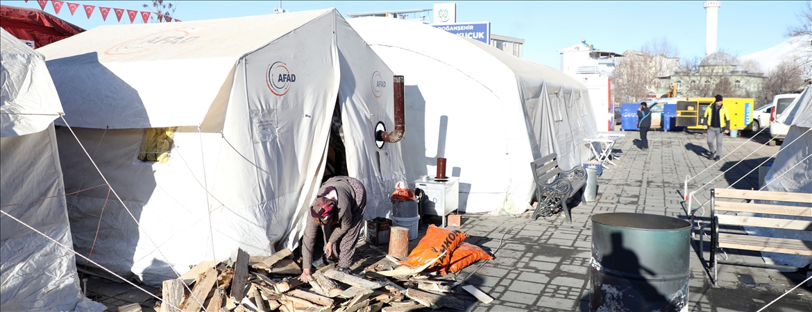 Çadır kentlerde yangın ve karbonmonoksit uyarısı