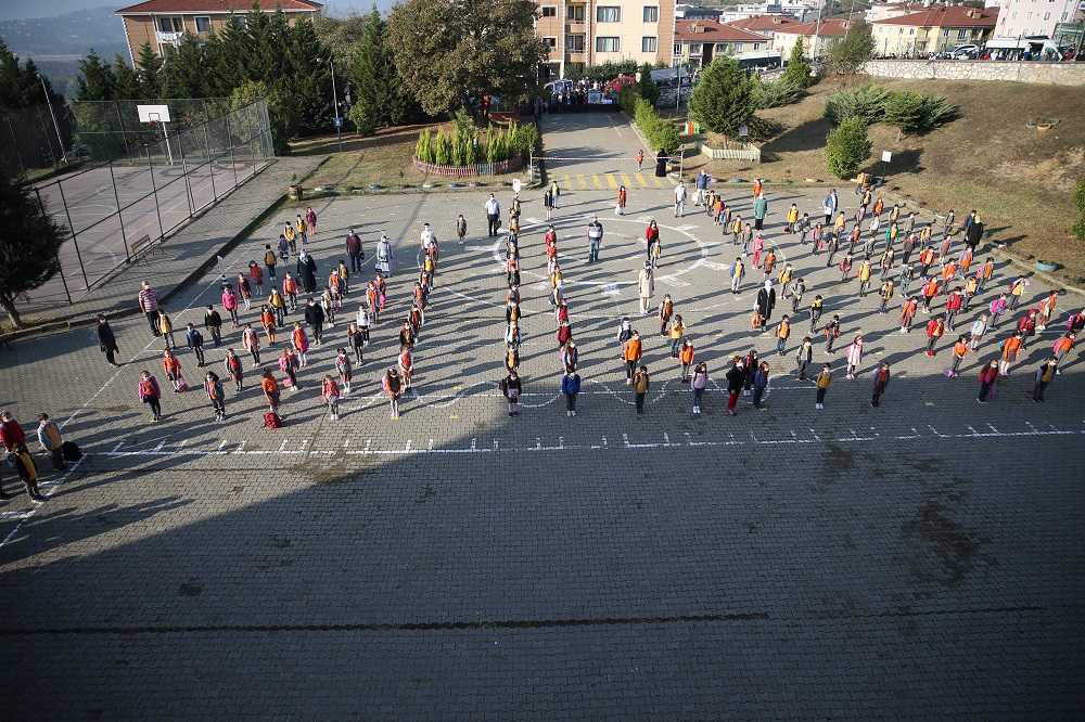 Öğrencilerin yüzde kaçı okula gidiyor? 