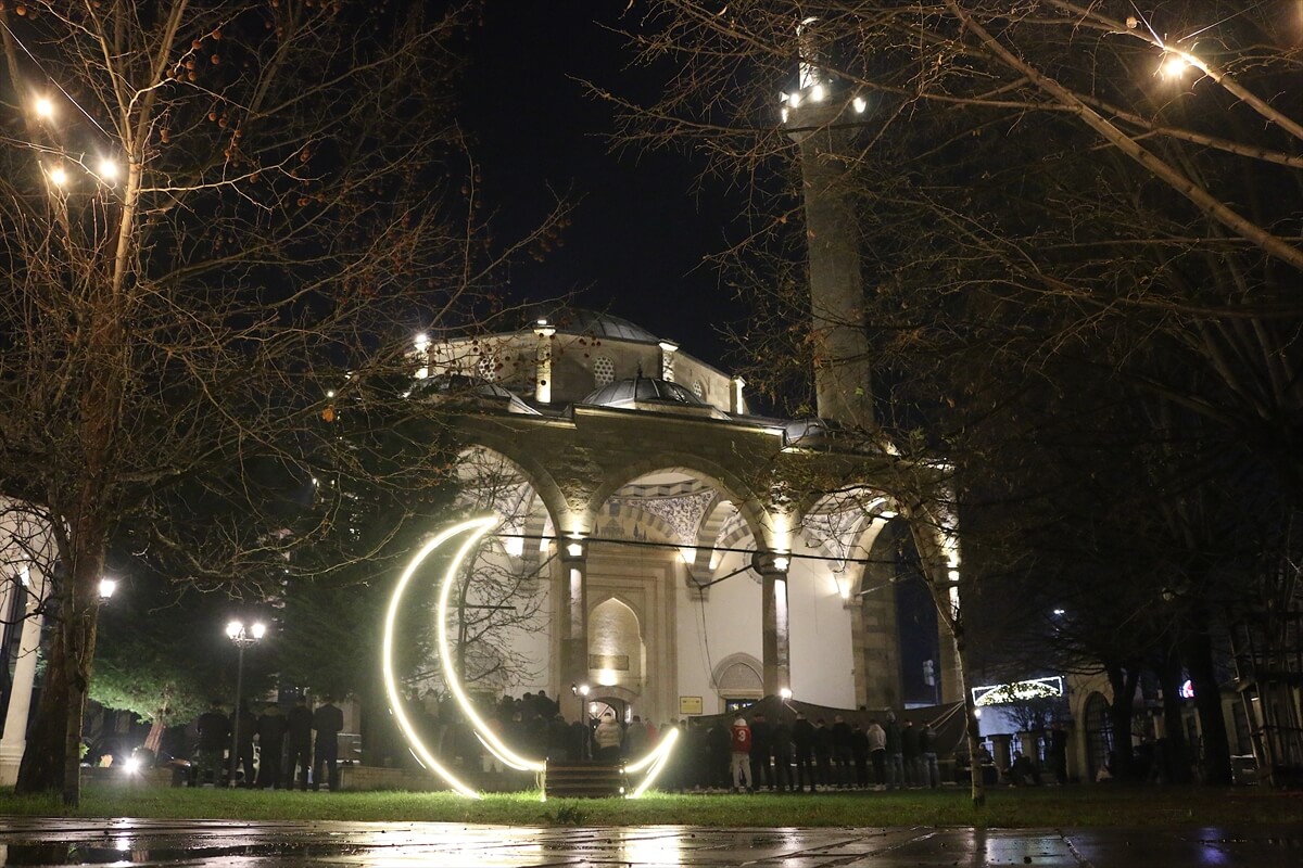 Dünyanın dört bir yanında Kadir Gecesi coşkusu