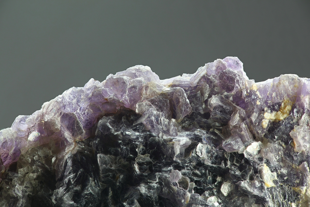 Yeşil enerji dönüşümünde kritik minerallere talep artıyor