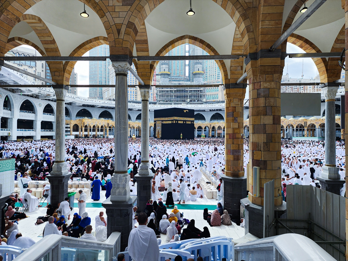 Kabe Ramazanın ilk 10 günü 9 milyon Müslümanı ağırladı 
